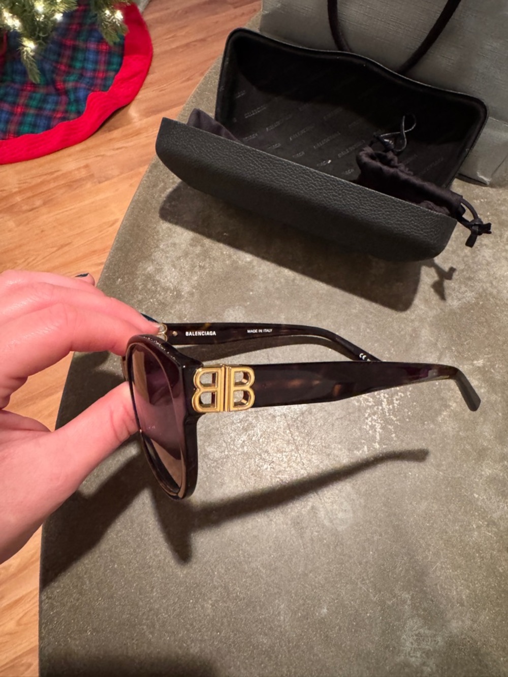 Balenciaga Glossy Black Round-Style Sunglasses - Picture 2 of 5